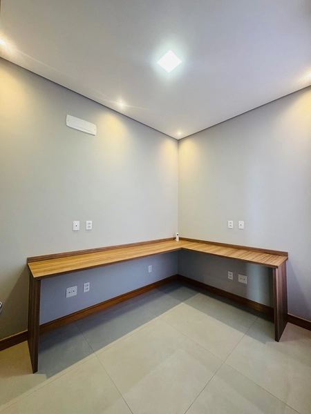 Casa de 3 suítes e piscina no condomínio Damha III em São Carlos/SP: 5ª foto da galeria de imagens do imóvel