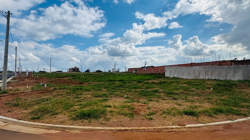 Terreno de esquina com 327m² no Condomínio Faber V em São Carlos/SP.: 2ª foto da galeria de imagens do imóvel