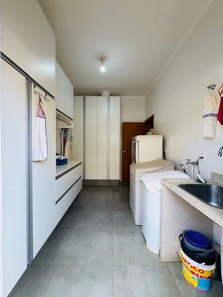 Sobrado de 4 Suítes e Piscina no Condomínio Residencial Damha II em São Carlos/SP.: 16ª foto da galeria de imagens do imóvel
