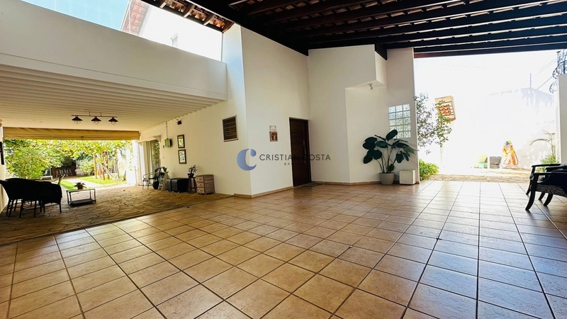 Sobrado de 4 dormitórios e piscina no PQ. Santa Mônica em São Carlos: 1ª foto da galeria de imagens do imóvel