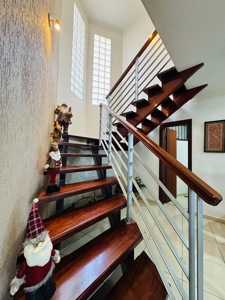 Sobrado de 4 Dormitórios no Planalto Paraíso em São Carlos/SP.: 27ª foto da galeria de imagens do imóvel