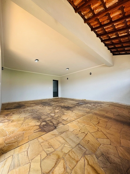 Sobrado de 4 Dormitórios no Planalto Paraíso em São Carlos/SP.: 2ª foto da galeria de imagens do imóvel