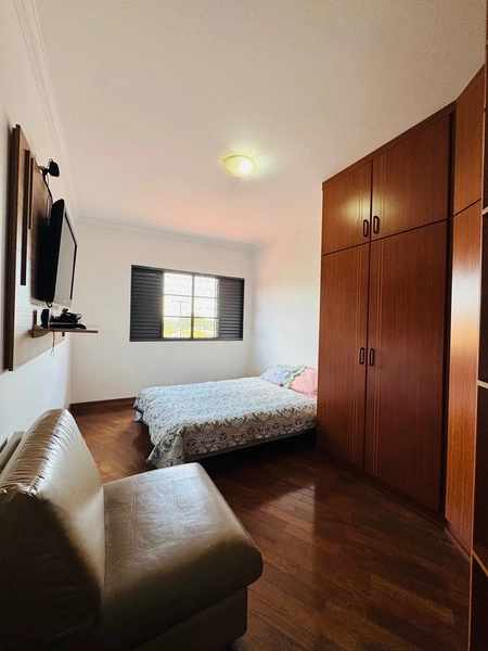 Sobrado de 4 Dormitórios no Planalto Paraíso em São Carlos/SP.: 31ª foto da galeria de imagens do imóvel