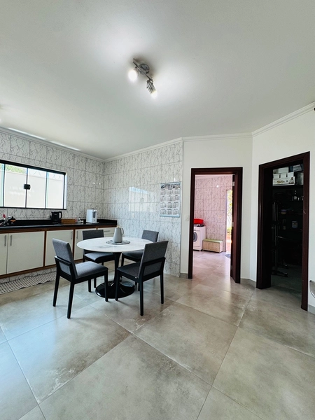 Sobrado de 4 Dormitórios no Planalto Paraíso em São Carlos/SP.: 11ª foto da galeria de imagens do imóvel