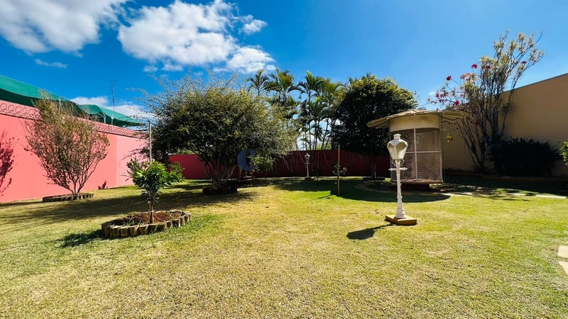 Casa de 6 dormitórios e piscina no PQ. Arnold Shimitd em São Carlos/SP: 13ª foto da galeria de imagens do imóvel