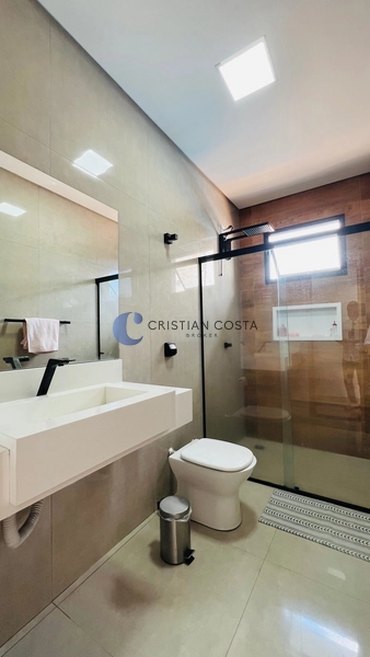 Casa de 3 dormitórios e piscina no Planalto Paraíso em São Carlos/SP: 31ª foto da galeria de imagens do imóvel