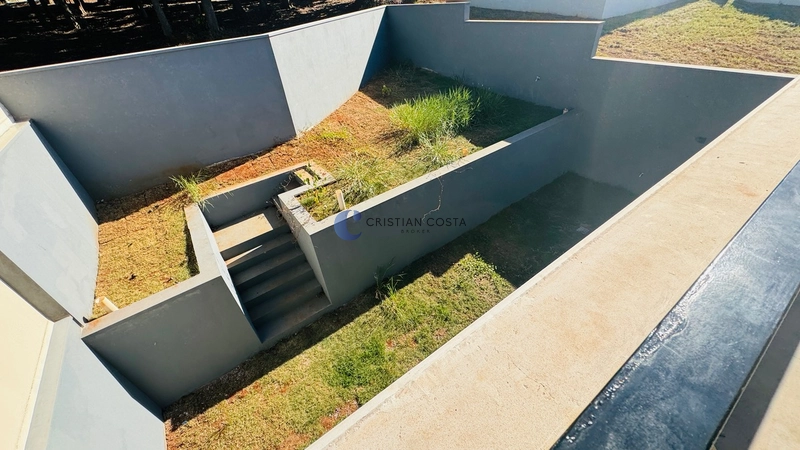Sobrado de 4 dormitórios no Residencial Faber III em São Carlos/SP.: 37ª foto da galeria de imagens do imóvel