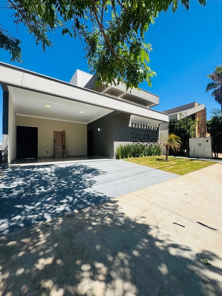 Casa Nova de 3 Suítes e Piscina no Condomínio Residencial Faber III em São Carlos/SP.: 2ª foto da galeria de imagens do imóvel