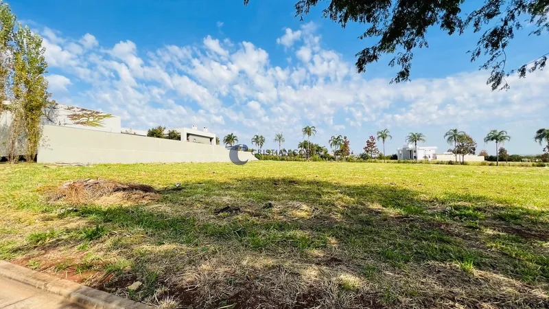 Terreno de 2.834,64 m² no cond. Res. Damha Golf em São Carlos/SP.: 3ª foto da galeria de imagens do imóvel
