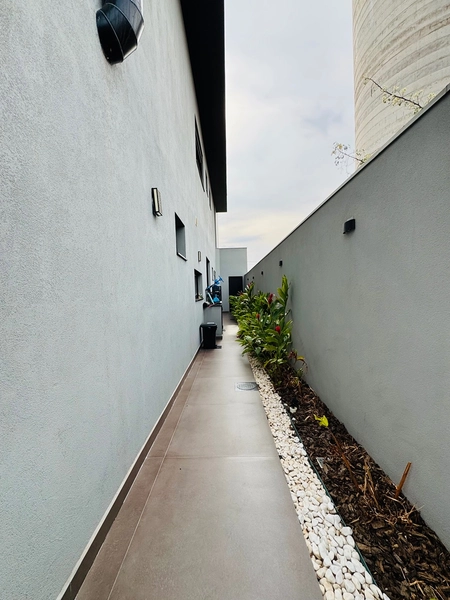 Sobrado de 4 dormitórios sendo 3 suítes e piscina no Condomínio Damha IV em São Carlos/SP.: 38ª foto da galeria de imagens do imóvel