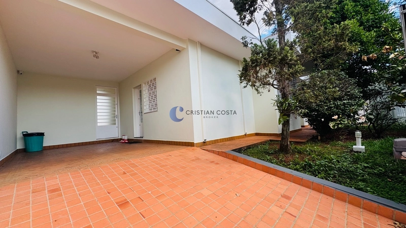 Casa de 5 dormitórios no Parque Santa Mônica em São Carlos/SP.: 1ª foto da galeria de imagens do imóvel