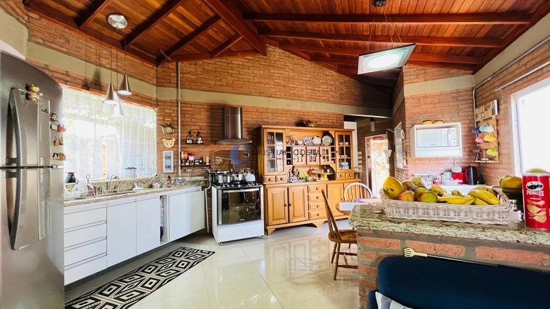 Casa de 4 dormitórios no Jardim Embaré em São Carlos/SP: 4ª foto da galeria de imagens do imóvel