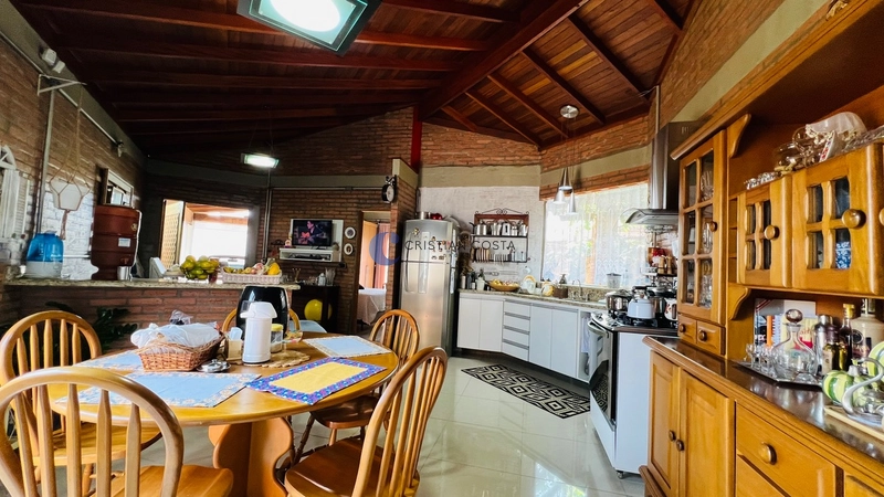 Casa de 4 dormitórios no Jardim Embaré em São Carlos/SP: 7ª foto da galeria de imagens do imóvel