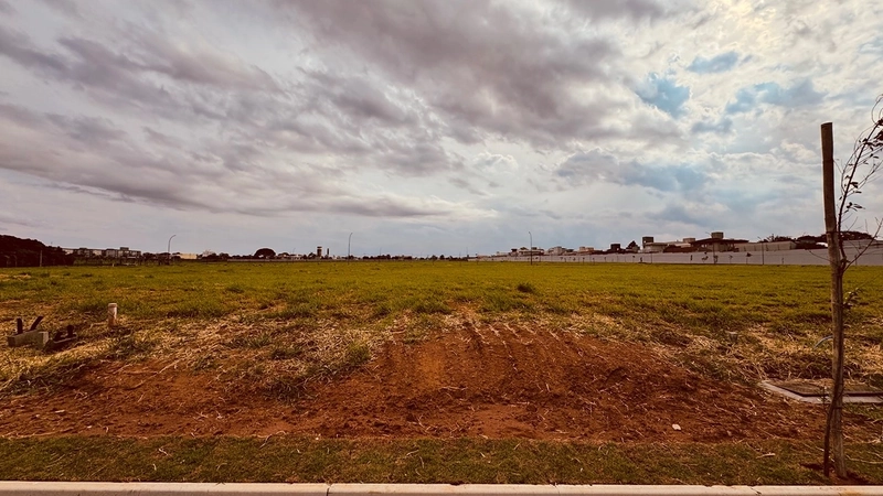 Terreno de 360m² no Essenza Living Resort Corpal em São Carlos/SP.: 2ª foto da galeria de imagens do imóvel
