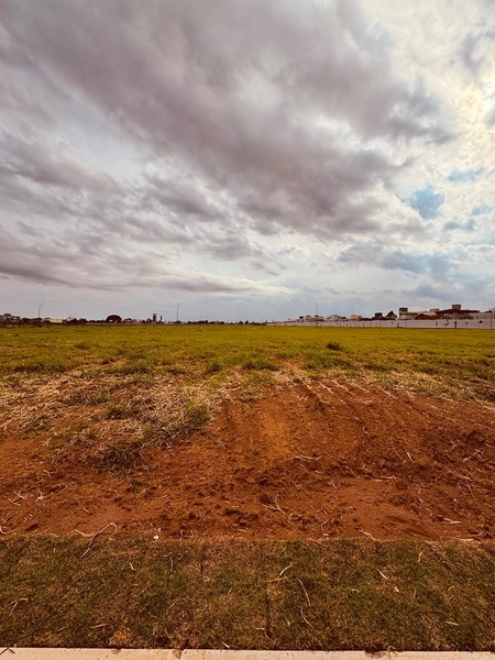 Terreno de 360m² no Essenza Living Resort Corpal em São Carlos/SP.: 1ª foto da galeria de imagens do imóvel