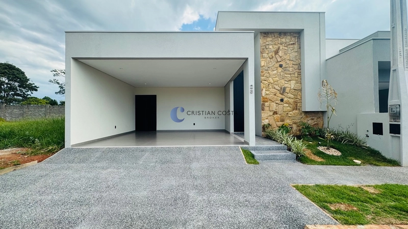 Casa de 3 dorm/s e piscina no Cond. Recanto dos Sabiás em São Carlos: 1ª foto da galeria de imagens do imóvel