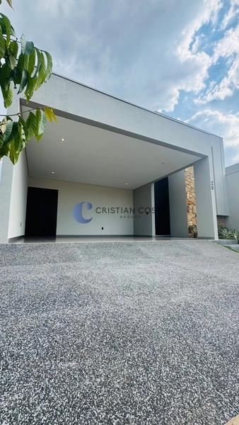 Casa de 3 dorm/s e piscina no Cond. Recanto dos Sabiás em São Carlos: 2ª foto da galeria de imagens do imóvel