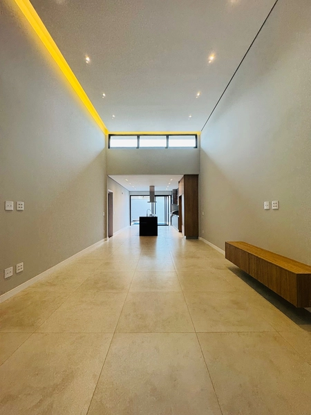 Casa de 3 dormitórios e piscina no Cond. Villeneuve em São Carlos/SP.: 6ª foto da galeria de imagens do imóvel