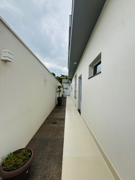 Sobrado de 4 Dormitórios sendo 3 Suítes e Piscina no Condomínio Damha IV em São Carlos/SP.: 36ª foto da galeria de imagens do imóvel