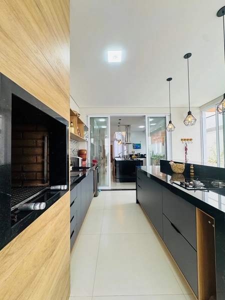 Sobrado de 4 Dormitórios sendo 3 Suítes e Piscina no Condomínio Damha IV em São Carlos/SP.: 22ª foto da galeria de imagens do imóvel