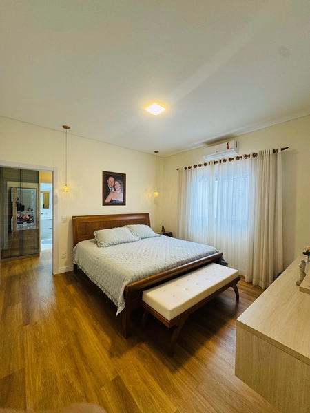 Sobrado de 4 Dormitórios sendo 3 Suítes e Piscina no Condomínio Damha IV em São Carlos/SP.: 11ª foto da galeria de imagens do imóvel