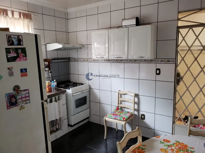 SOBRADO DE 3 DORMITÓRIOS NO CENTRO DE SÃO CARLOS/SP: 4ª foto da galeria de imagens do imóvel