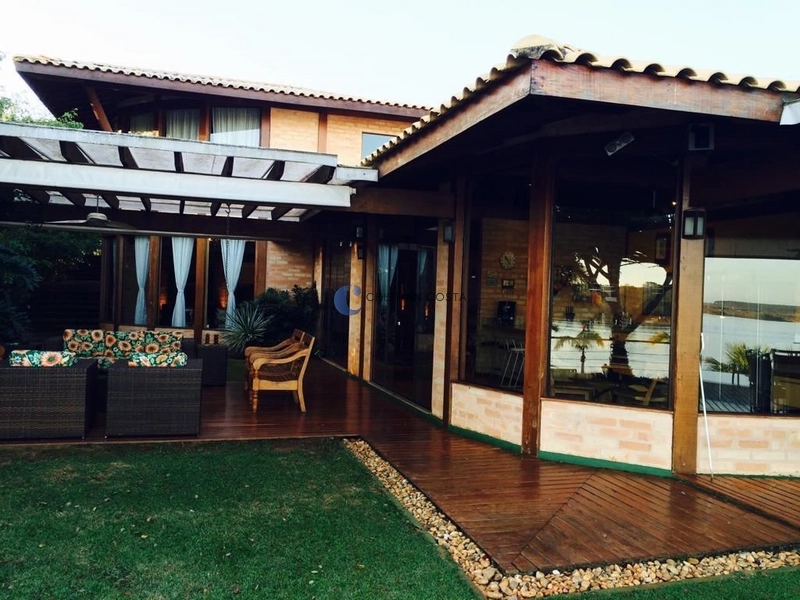 Casa pé na areia no condomínio Vivenda do Broa em Itirapina/SP.: 9ª foto da galeria de imagens do imóvel