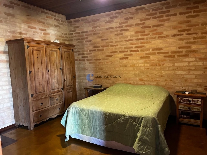 Casa pé na areia no condomínio Vivenda do Broa em Itirapina/SP.: 24ª foto da galeria de imagens do imóvel