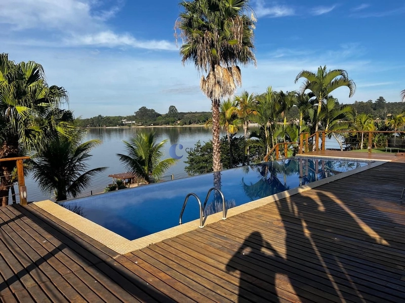 Casa pé na areia no condomínio Vivenda do Broa em Itirapina/SP.: 29ª foto da galeria de imagens do imóvel