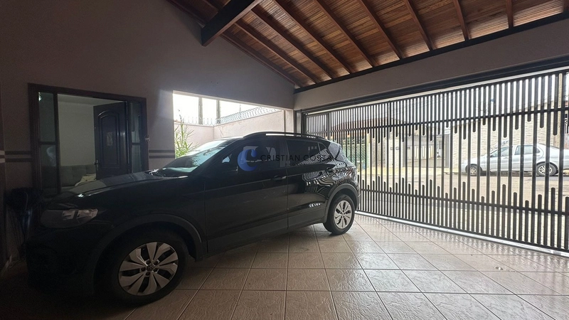 Casa de 3 dormitórios no Jardim Monique em São Carlos/SP: 2ª foto da galeria de imagens do imóvel