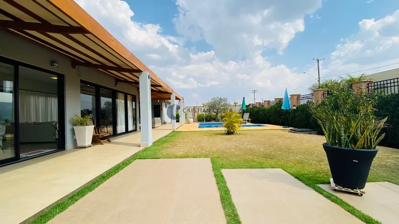 Casa de 3 dorms. e pisc. no Res. Quinta dos Buritis em São Carlos/Sp: 1ª foto da galeria de imagens do imóvel