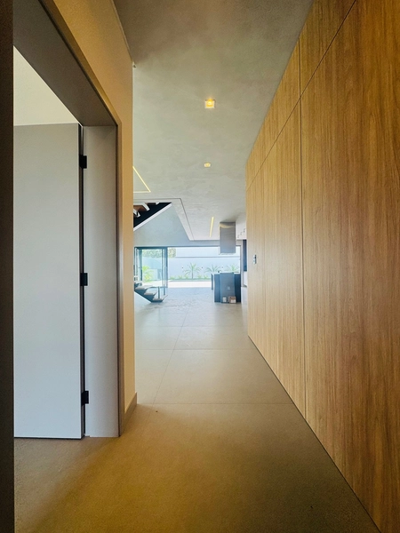 Sobrado de 4 Suítes e Piscina no Condomínio Damha III em São Carlos/SP.: 5ª foto da galeria de imagens do imóvel