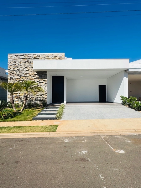 Casa de 3 Suítes e Piscina no Condomínio Faber IV no Parque Faber em São Carlos/SP.: 1ª foto da galeria de imagens do imóvel