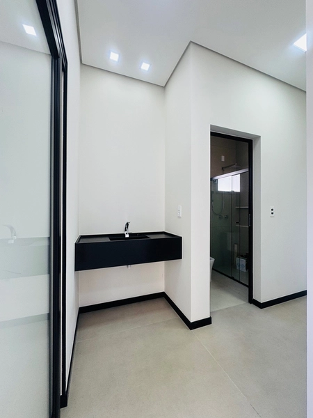 Casa de 3 Suítes e Piscina no Condomínio Faber IV no Parque Faber em São Carlos/SP.: 32ª foto da galeria de imagens do imóvel