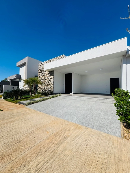 Casa de 3 Suítes e Piscina no Condomínio Faber IV no Parque Faber em São Carlos/SP.: 3ª foto da galeria de imagens do imóvel