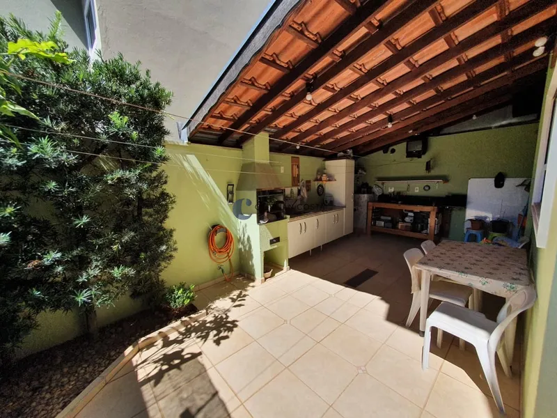 SOBRADO COM 3 DORMITÓRIOS NO JARDIM SANTA FELICIA PQ. EM SÃO CARLOS/SP: 15ª foto da galeria de imagens do imóvel