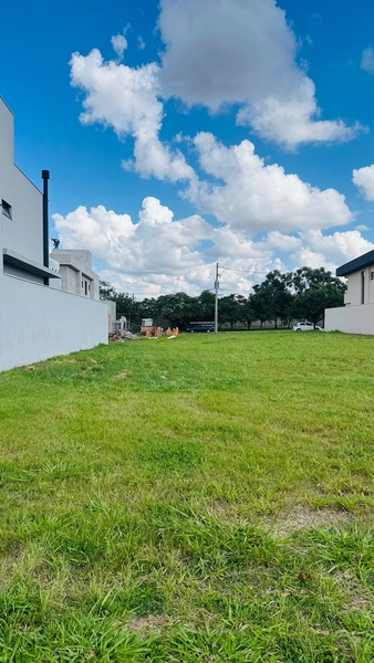 Terreno de 397m² no Condomínio Damha IV em São Carlos/SP.: 2ª foto da galeria de imagens do imóvel