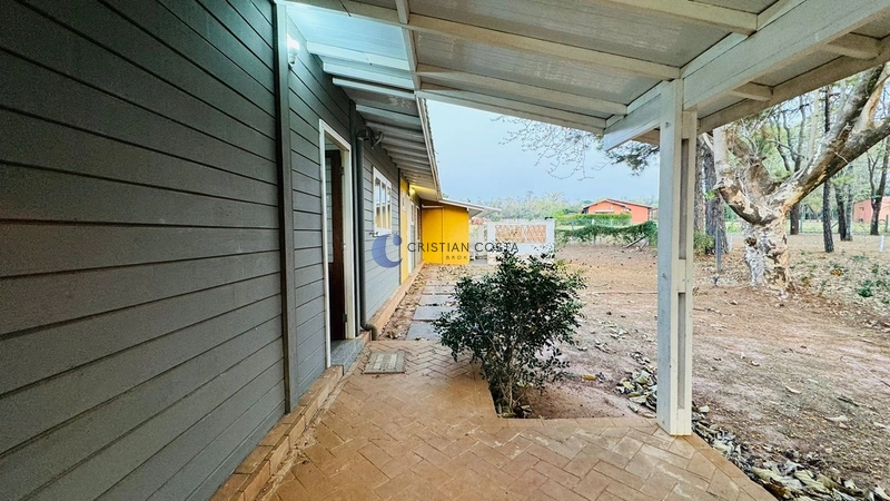Casa de 4 dormitórios e piscina no Cond. Vila Pinhal em Itirapina/SP.: 19ª foto da galeria de imagens do imóvel