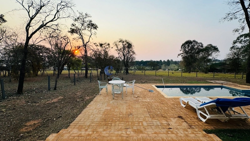 Casa de 4 dormitórios e piscina no Cond. Vila Pinhal em Itirapina/SP.: 22ª foto da galeria de imagens do imóvel