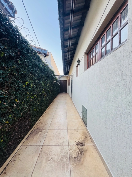 Casa de 3 Dormitórios e Piscina na Vila Brasília em São Carlos/SP,: 52ª foto da galeria de imagens do imóvel