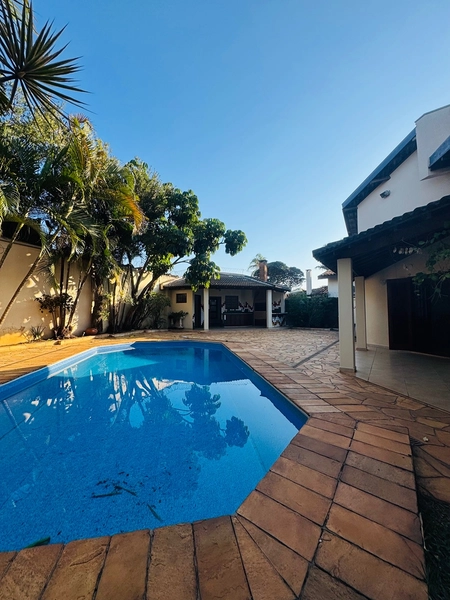 Casa de 3 Dormitórios e Piscina na Vila Brasília em São Carlos/SP,: 43ª foto da galeria de imagens do imóvel