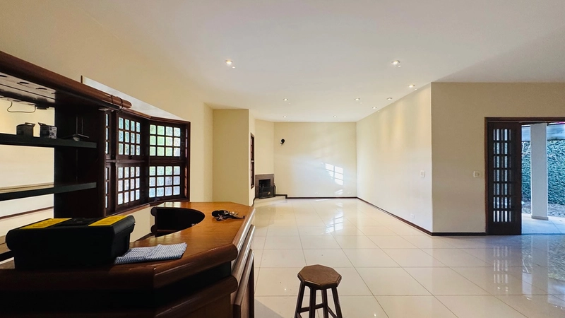 Casa de 3 Dormitórios e Piscina na Vila Brasília em São Carlos/SP,: 14ª foto da galeria de imagens do imóvel