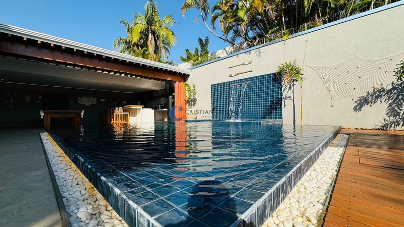 Sobrado de 4 suítes e piscina no Parque Santa Mônica em São Carlos/SP: 39ª foto da galeria de imagens do imóvel
