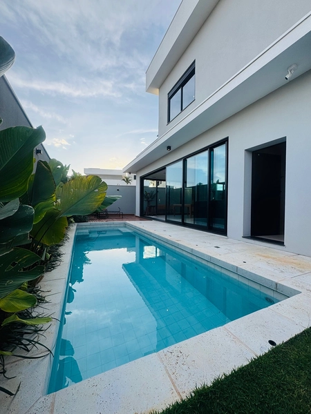 Sobrado Mobiliado e decorado de 4 Suítes no Residencial Damha IV em São Carlos/SP. : 3ª foto da galeria de imagens do imóvel