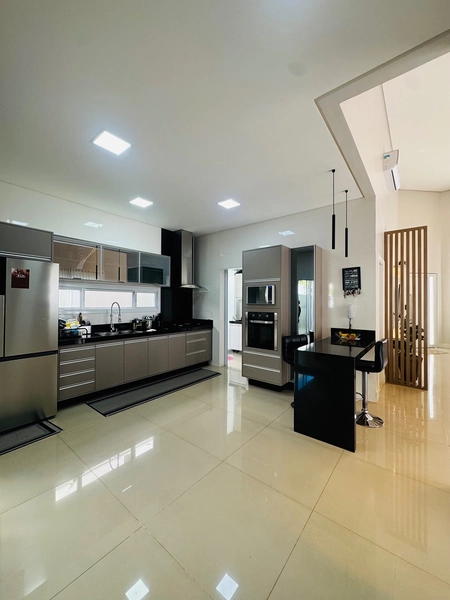 Casa de 3 suítes e Jacuzzi no Condomínio Quebec em São Carlos/SP.: 9ª foto da galeria de imagens do imóvel