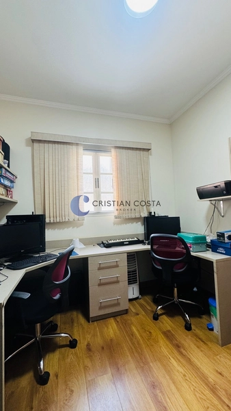 Sobrado com 3 dormitórios no bairro Planalto Paraíso em São Carlos/SP.: 28ª foto da galeria de imagens do imóvel