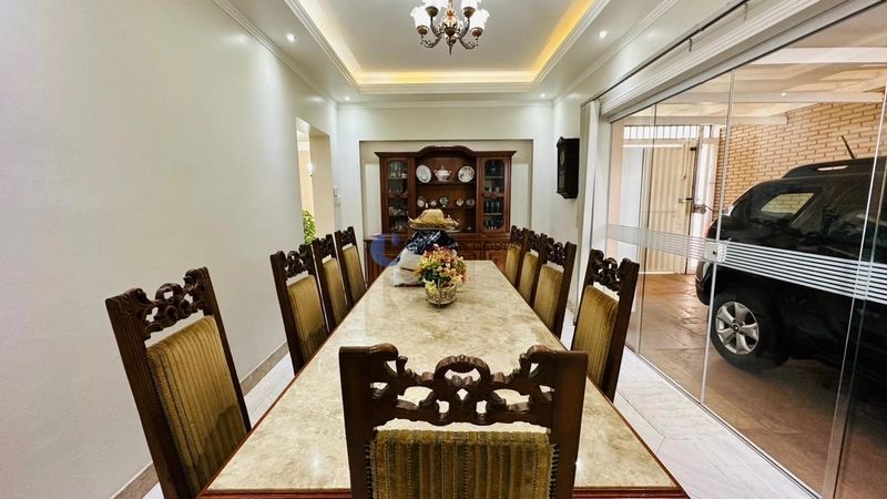 Casa de 5 dormitórios no Jardim Macarengo em São Carlos/SP.: 18ª foto da galeria de imagens do imóvel