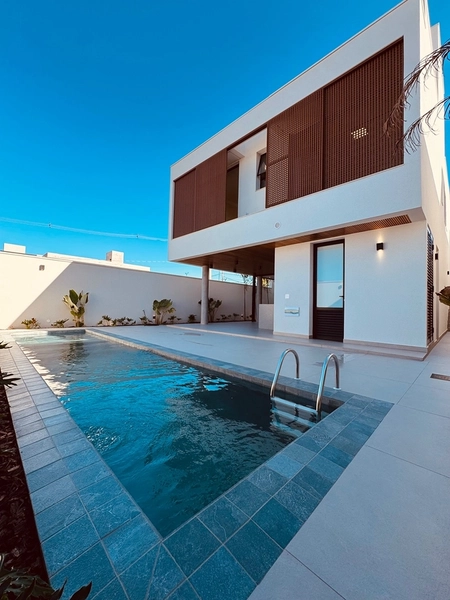 Casa nova de 3 Suítes e Piscina no Condomínio Faber IV no Parque Faber em São Carlos/SP.: 1ª foto da galeria de imagens do imóvel