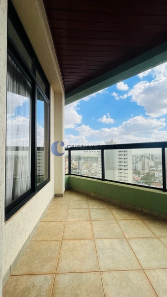 Cobertura de 3 suítes e piscina no centro de São Carlos/SP: 5ª foto da galeria de imagens do imóvel