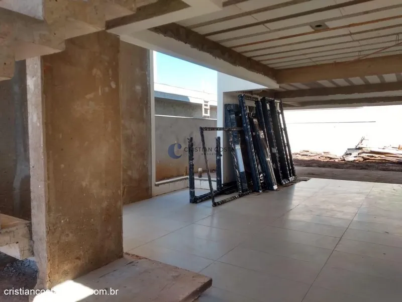 SOBRADO COM 4 SUÍTES E PISCINA NO RESIDENCIAL DAMHA 3 EM SÃO CARLOS/SP: 7ª foto da galeria de imagens do imóvel